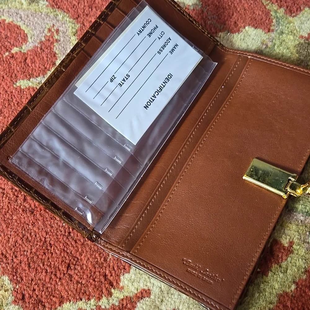 Budd Leather Crocodile Bidente Slim Wallet - Picture 3 of 7